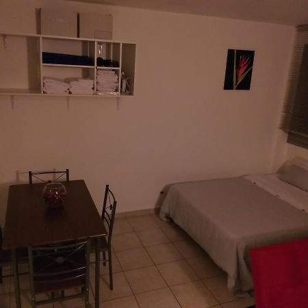 Studio à fort de France Esterno foto