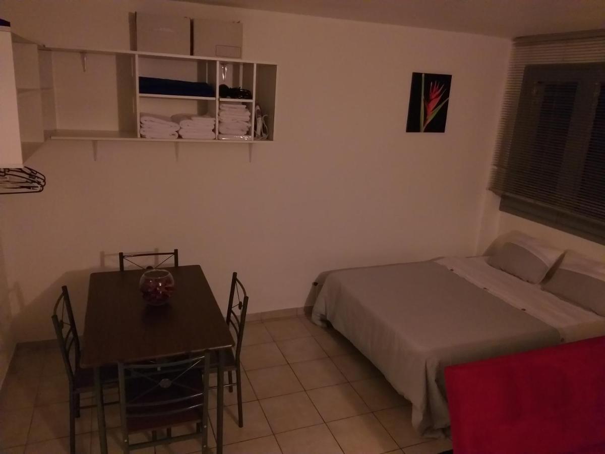 Studio à fort de France Esterno foto